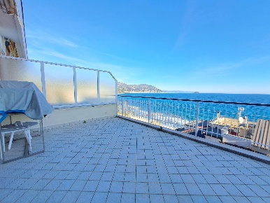 Foto Appartamento in Vi dei Pini, Laigueglia di 75 m² con 3 locali