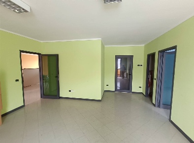 Foto Ufficio a Borgo San Lorenzo di 116 m² con 4 locali in affitto