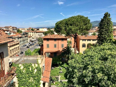 Foto Attico in Via dei Della Robbia, Firenze Mazzini - Oberdan di 87 m²