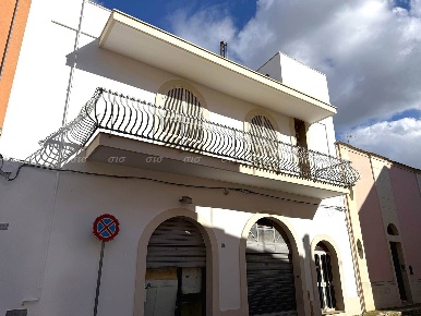 Foto Appartamento in via Galateo 4, Nardò Centro di 190 m² con 8 locali