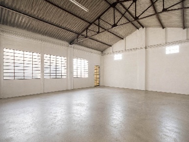 Foto Capannone industriale a Massarosa Bozzano, Quiesa di 130 m² in vendita
