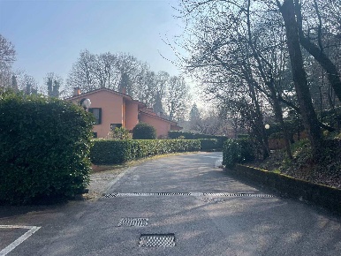 Foto Villa a schiera a Correzzana Centro di 175 m² con 4 locali in vendita