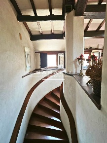 Foto Casa indipendente a Mantova Centro di 800 m² con 24 locali in vendita