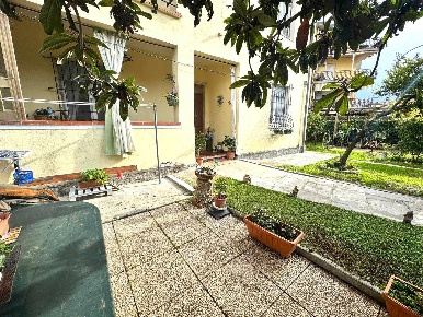 Foto Appartamento a Follonica San Luigi, Capannino, Corti Nuove di 80 m²