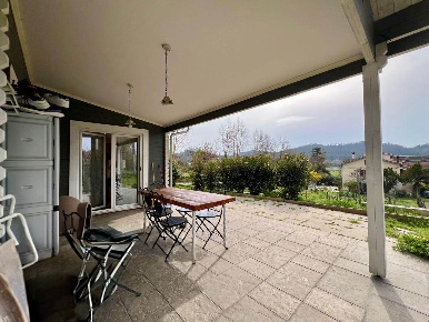 Foto Casa indipendente in Via Tenutelle 7, Tarano di 106 m² con 4 locali