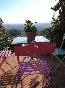 Foto Rustico in via montalbano, Lamporecchio San Baronto di 200 m²