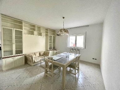 Foto Appartamento a Canosa di Puglia Centro di 90 m² con 3 locali