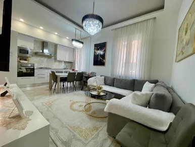 Foto Appartamento a Follonica Centro di 75 m² con 4 locali in vendita