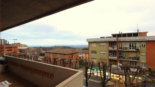 Foto Appartamento a Chianciano Terme Centro di 94 m² con 6 locali