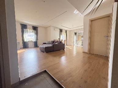 Foto Appartamento a San Gregorio di Catania Cerza di 130 m² con 5 locali