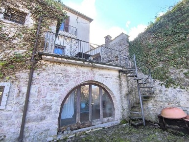 Foto Casa indipendente in via portaguardabene, Gesualdo di 96 m² in vendita
