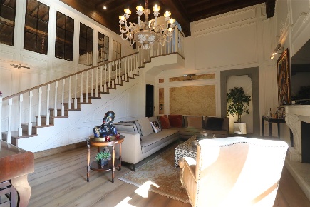 Foto Appartamento a Firenze Cinque Vie di 500 m² con 10 locali in vendita