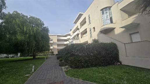 Foto Appartamento in VIA DEL MONFERRATO 16, Roma Valle Santa di 118 m²