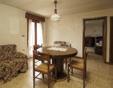 Foto Appartamento a Frassinoro Piandelagotti di 301 m² con 5 locali