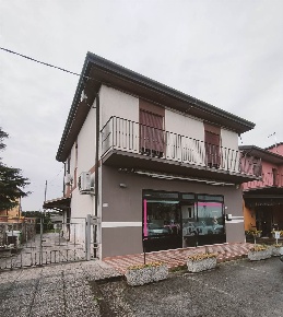 Foto Casa indipendente in Via Venezia 33, Rosolina Centro di 185 m²