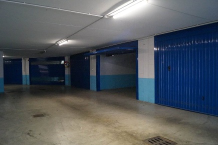 Foto Garage in Largo Molinetto 2, Monza San Carlo - Stazione di 28 m²