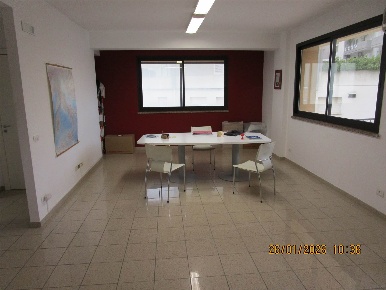 Foto Ufficio a Ragusa Zona Industriale di 85 m² con 2 locali in affitto