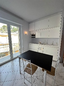 Foto Appartamento a Ospedaletti di 45 m² con 3 locali in vendita