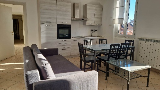 Foto Appartamento in Via Spartaco, Milano Montenero di 79 m² con 2 locali