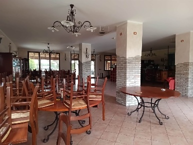 Foto Ristorante a Gazoldo degli Ippoliti di 330 m² con 2 locali in vendita