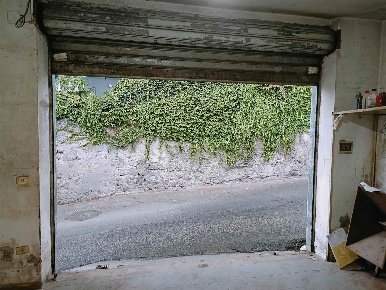 Foto Magazzino a Baronissi Centro di 45 m² con 1 locali in vendita