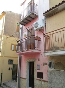 Foto Appartamento in Via Lomonaco 160-162, Caltanissetta Centro di 67 m²