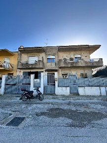Foto Villa unifamiliare in Via Quasimodo  2, Ribera Centro di 312 m²