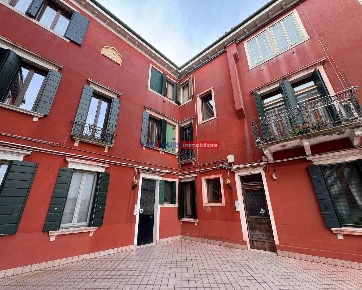 Foto Appartamento in Ramo del Cimitero 8, Venezia Murano di 91 m²