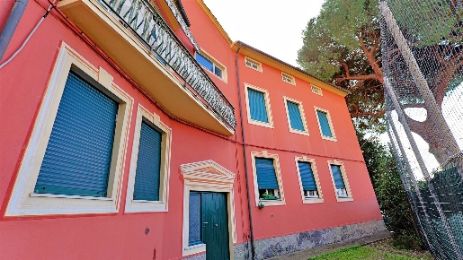 Foto Appartamento in Via Iside Beverino, Bonassola Centro di 74 m²