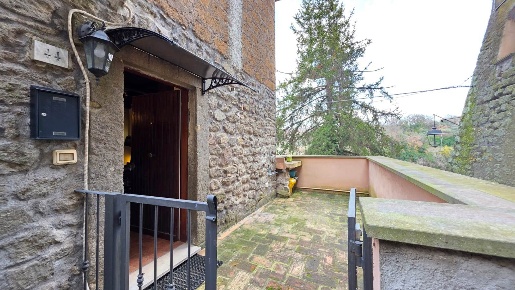 Foto Appartamento in Via Indipendenza 44, Viterbo Bagnaia - La Quercia