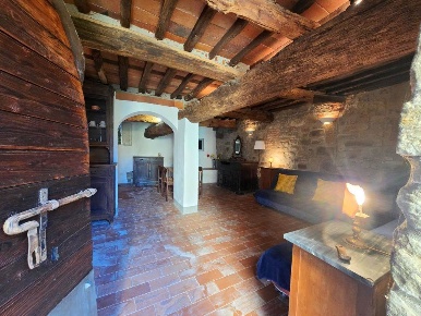 Foto Casa indipendente in via di Castello, Capannori di 120 m² con 4 locali