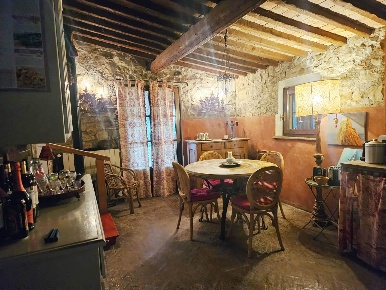 Foto Rustico in Località Banditelle, Castellina Marittima di 95 m²