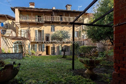 Foto Case semi ndipendenti in via bartolomeo grassa 29, Rivara di 675 m²