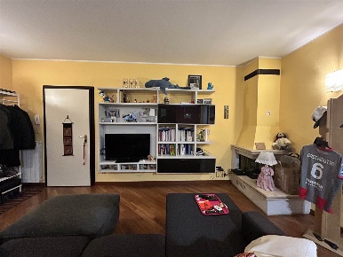 Foto Appartamento a Castelvetro Piacentino Centro di 85 m² con 3 locali