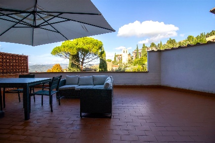 Foto Appartamento a Fiesole Centro di 100 m² con 4 locali in vendita