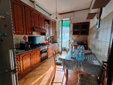 Foto Appartamento a Piombino Centro di 110 m² con 6 locali in vendita