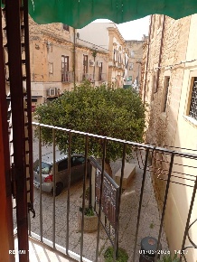 Foto Appartamento a Castelvetrano Centro di 70 m² con 5 locali in vendita