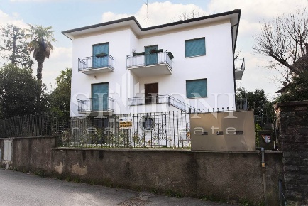 Foto Appartamento a Varese Biumo Inferiore - Superiore di 150 m² in vendita