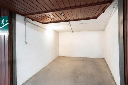 Foto Garage in Viale Marelli 165, Sesto San Giovanni Centro di 25 m²