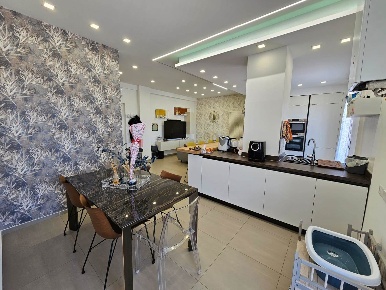 Foto Appartamento a San Severino Marche Centro di 98 m² con 5 locali