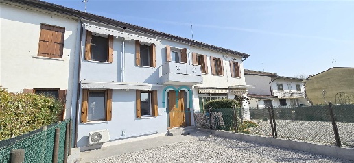 Foto Villa a schiera in Via Volpati  33, Mirano Zianigo di 225 m²