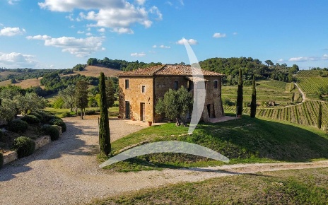Foto Rustico a Montepulciano Centro di 240 m² con 11 locali in vendita