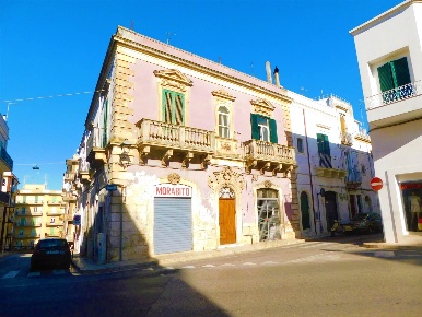 Foto Appartamento a Martina Franca di 156 m² con 5 locali in vendita