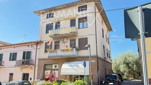 Foto Appartamento a Castiglione del Lago Contrada Mulino di 130 m²