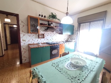 Foto Appartamento a Acireale di 100 m² con 3 locali in affitto