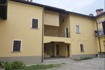 Foto Rustico in Via Basilica 22, Inverigo Centro di 76 m² con 2 locali