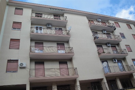 Foto Appartamento in VIA SAN MICHELE  21, Caltanissetta Centro di 132 m²