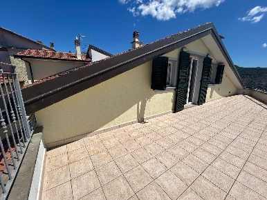 Foto Appartamento a Calice al Cornoviglio di 69 m² con 5 locali in vendita