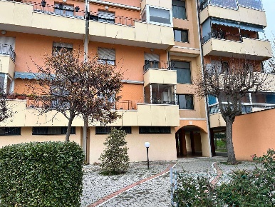 Foto Appartamento a Rimini Viserba di 101 m² con 3 locali in vendita