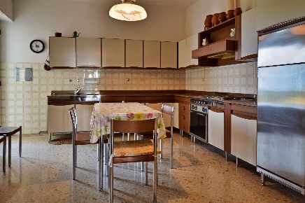 Foto Appartamento in Via Cesare Battisti 30, Putignano Castellana di 150 m²